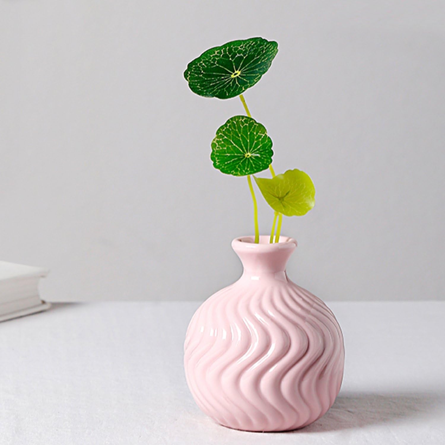 🌸 Pink Ceramic Ikebana Bud Vase
